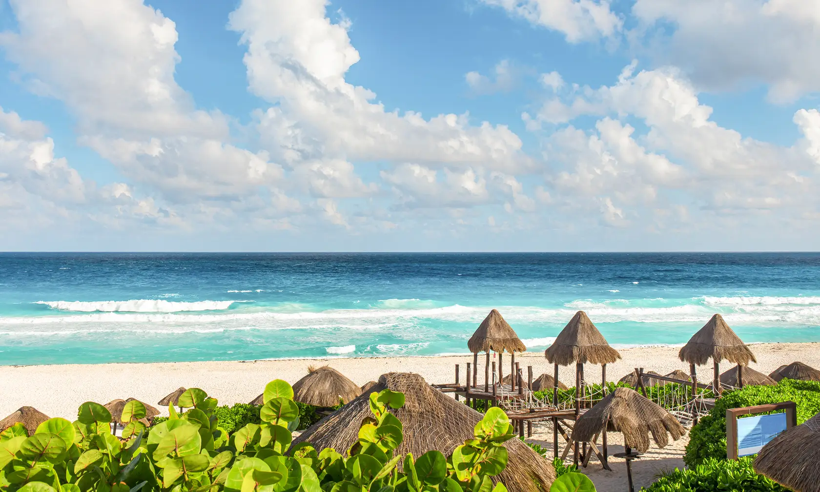 Riviera Maya: Donde el Paraíso se Convierte en Patrimonio.